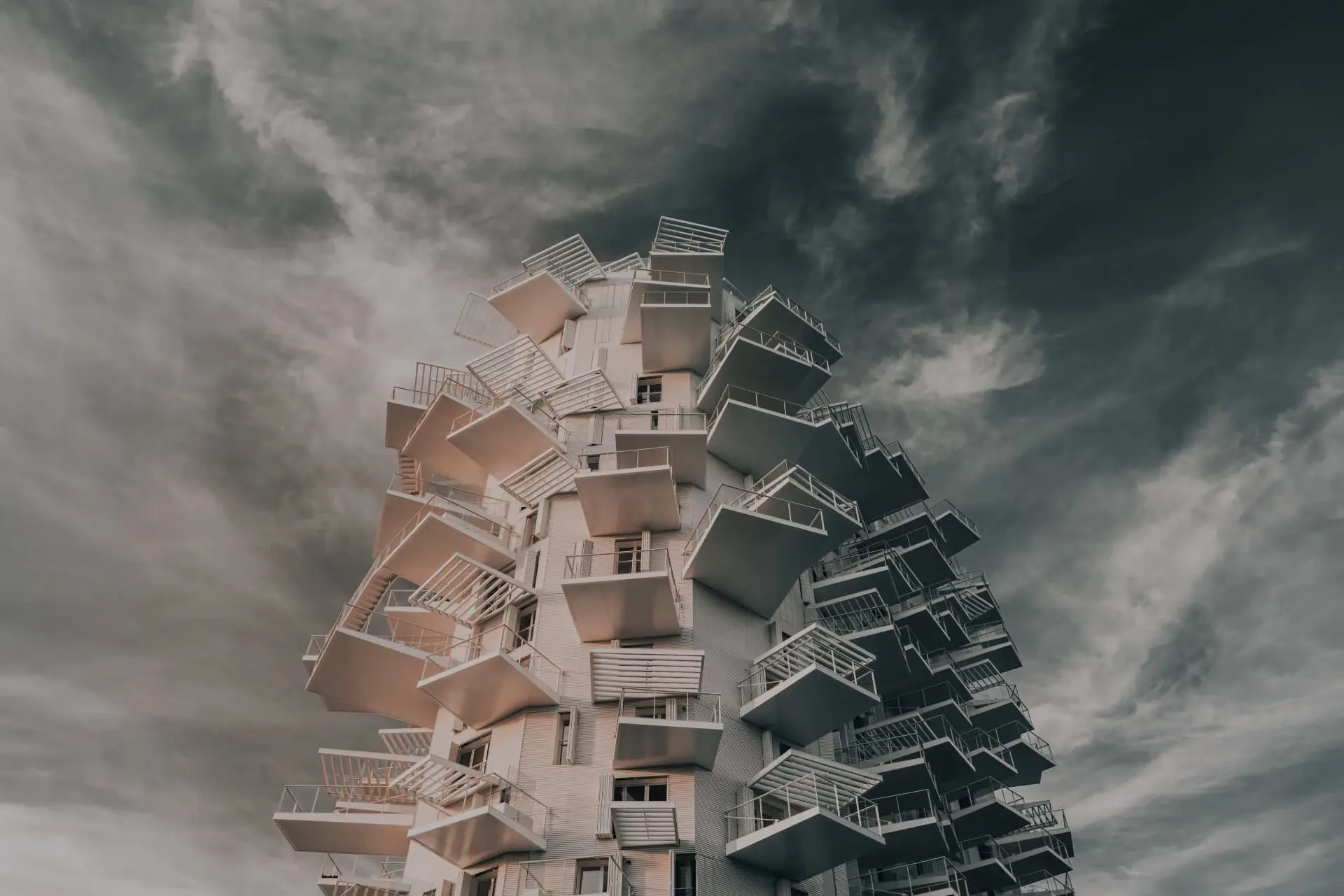 Photo de l'immeuble 'l'arbre blanc' à Montpellier
